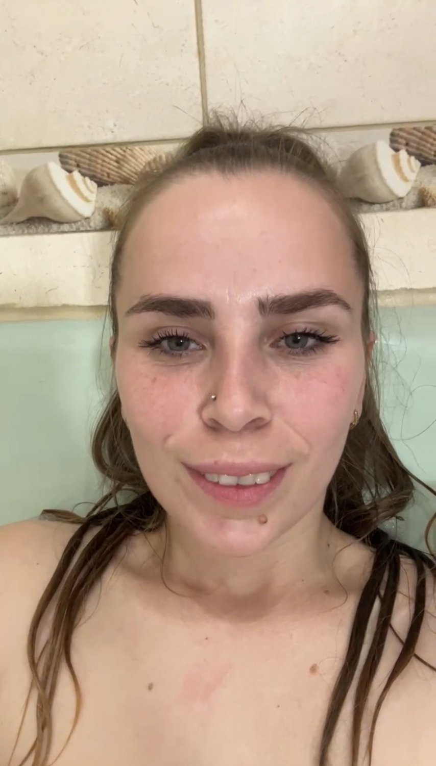 Slutty Laura is desperate to be exposed, look at how she hammers her pussy knowing you're watching! #OY4STVrr